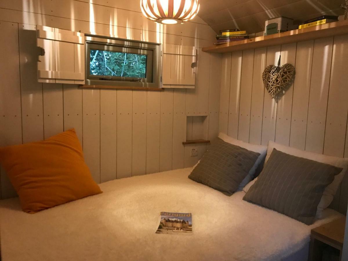 فيلا The Dordogne Huts With Private Pool And Jacuzzi Payzac  المظهر الخارجي الصورة